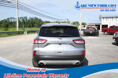 Used 2022 Ford Escape SE image 5