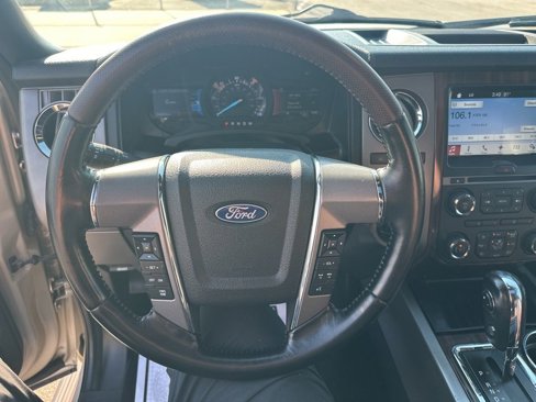 Used 2017 Ford Expedition EL Platinum image 17