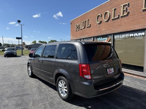 Used 2016 Dodge Grand Caravan SXT image 7