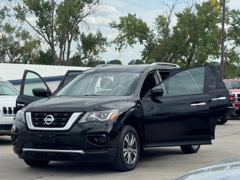 Used 2018 Nissan Pathfinder S image 13