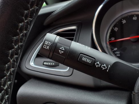 Used 2018 Buick Cascada Premium image 32
