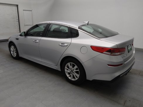 Used 2019 Kia Optima LX image 3