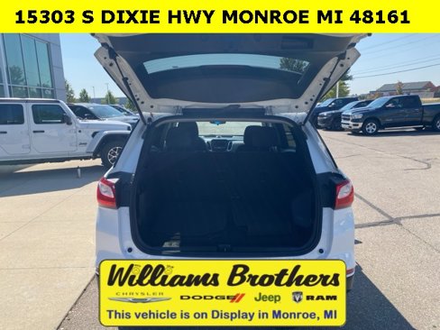 Used 2021 Chevrolet Equinox LS w/ LS Convenience Package image 26