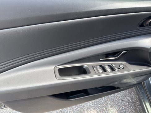 New 2025 Hyundai Elantra Sport image 7