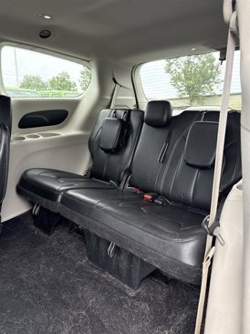 Used 2021 Chrysler Voyager Lxi image 7