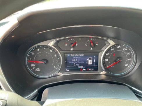 Used 2020 Chevrolet Equinox LT image 18
