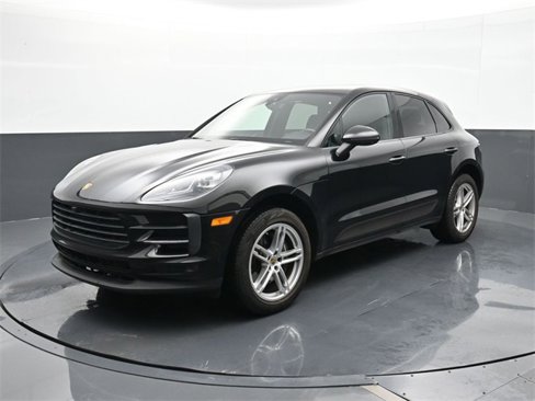 Certified 2021 Porsche Macan image 1