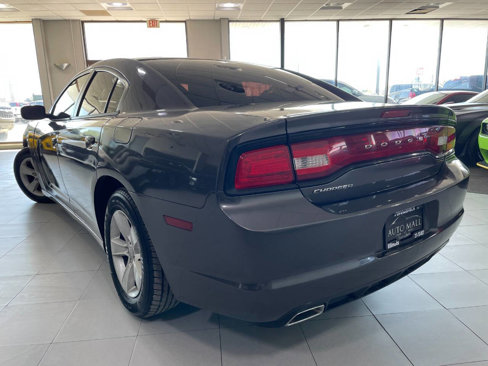 Used 2014 Dodge Charger SE image 5