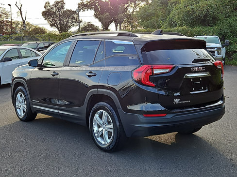Certified 2022 GMC Terrain SLE w/ Driver Convenience Package image 4
