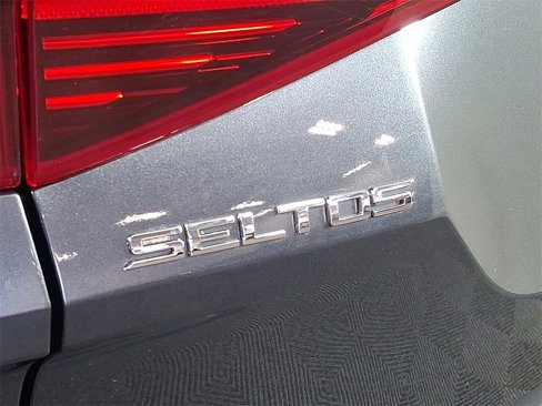 Used 2021 Kia Seltos S image 28