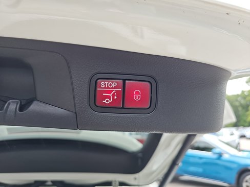 Certified 2025 Mercedes-Benz GLA 250 image 14