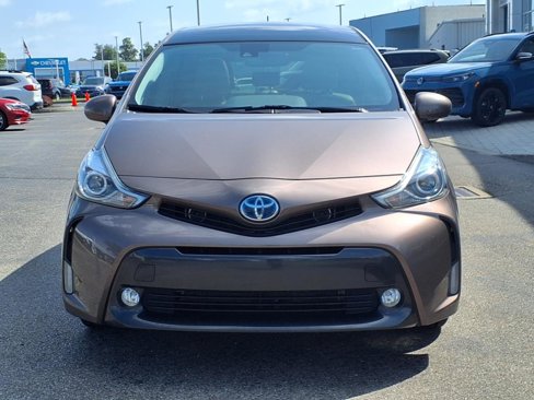 Used 2017 Toyota Prius V Five image 6