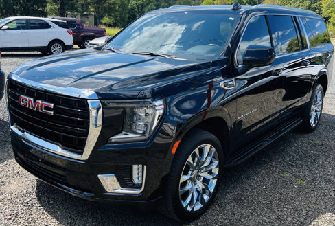 Used 2022 GMC Yukon XL SLE w/ Gmc Pro Safety Plus Package image 5