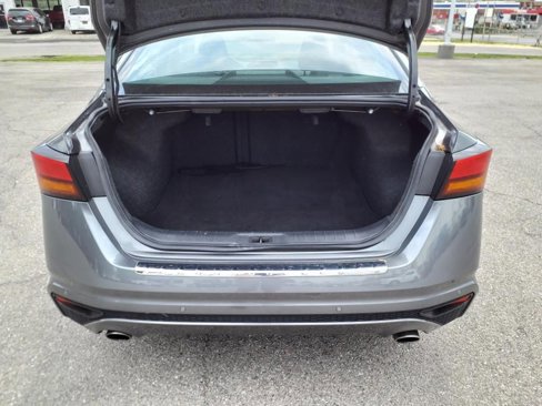 Used 2022 Nissan Altima 2.5 SR image 13