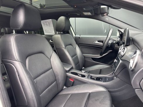 Used 2017 Mercedes-Benz GLA 250 4MATIC image 34