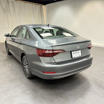 Used 2021 Volkswagen Jetta image 3