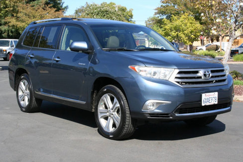 Used 2012 Toyota Highlander Limited image 2