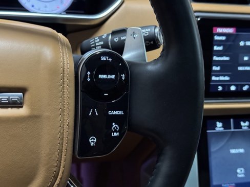 Used 2020 Land Rover Range Rover SV Autobiography Dynamic image 21