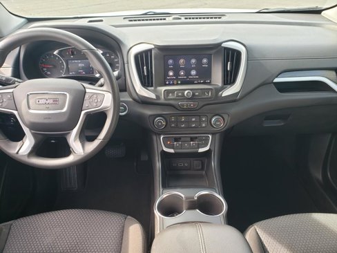 Used 2024 GMC Terrain SLE image 16