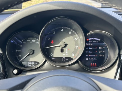 Certified 2025 Porsche Macan image 24