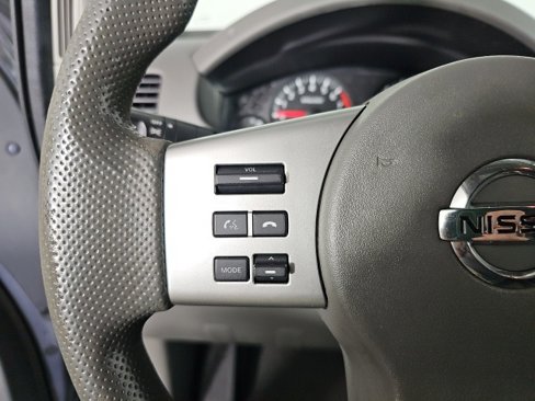 Used 2017 Nissan Frontier SV image 17