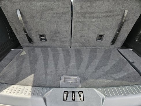 Used 2020 Ford Explorer XLT w/ Equipment Group 202A image 31