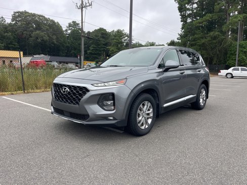 Used 2019 Hyundai Santa Fe SEL image 2