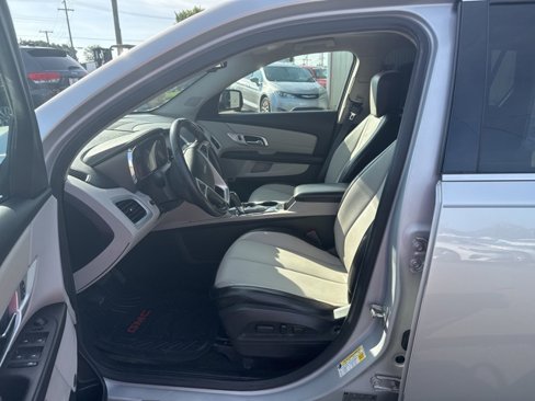 Used 2017 GMC Terrain SLT w/ Open Road Package image 10