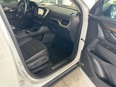 Used 2018 GMC Terrain Denali w/ Advanced Safety Package image 22