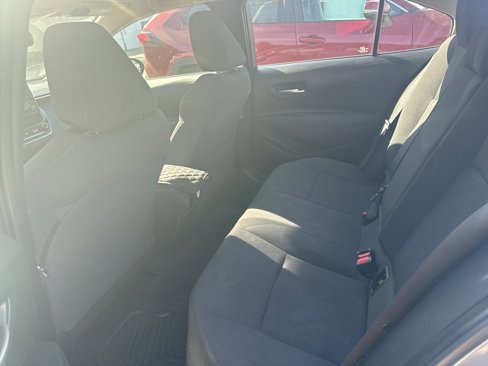 Used 2020 Toyota Corolla LE image 21