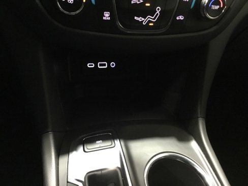 Used 2023 Chevrolet Equinox LT image 40