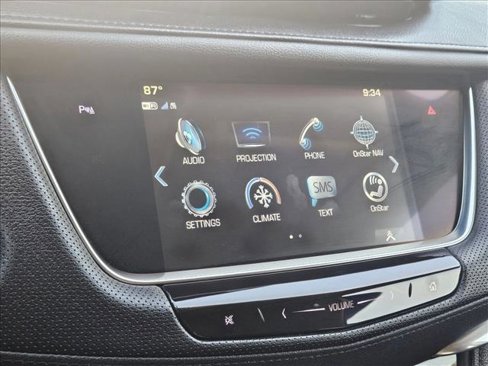 Used 2018 Cadillac XT5 Luxury image 13