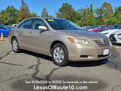 Used 2008 Toyota Camry LE image 1