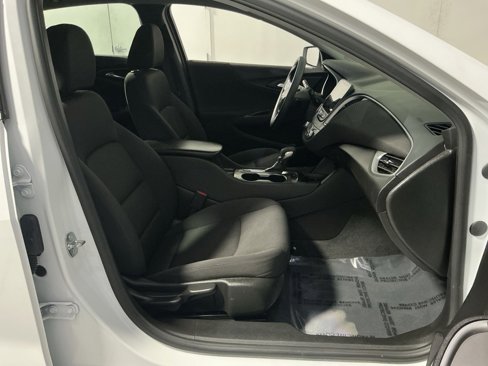 Used 2023 Chevrolet Malibu LS image 33