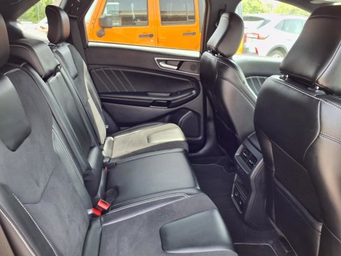 Used 2022 Ford Edge ST w/ Equipment Group 401A image 10