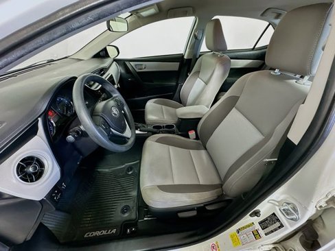 Used 2019 Toyota Corolla LE image 12