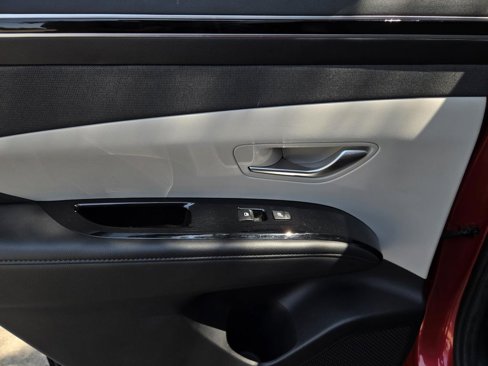 Used 2022 Hyundai Tucson Limited image 14