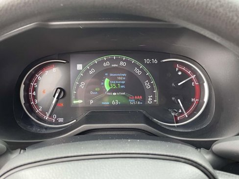 Used 2023 Toyota RAV4 LE image 18