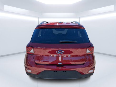 New 2025 Hyundai Venue SEL image 4