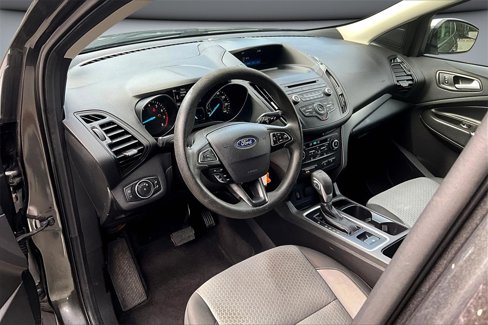 Used 2018 Ford Escape SE image 16