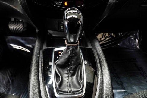 Used 2018 Nissan Rogue Sport S w/ S Appearance Package image 17