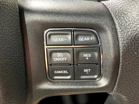 Used 2018 RAM 1500 Express image 12
