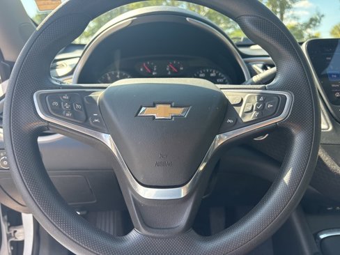 Used 2023 Chevrolet Malibu LT image 19