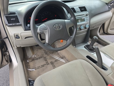 Used 2009 Toyota Camry LE image 15