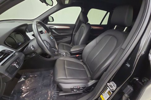Used 2021 BMW X1 xDrive28i w/ Premium Package image 12