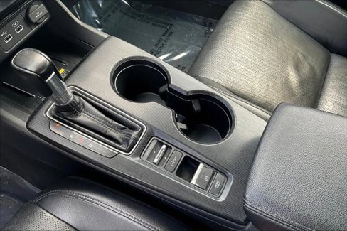 Used 2022 Honda Civic Touring image 15