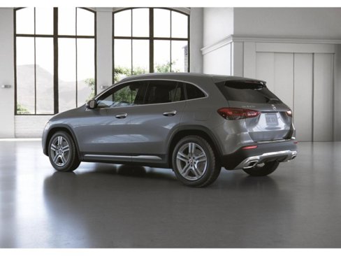 Certified 2021 Mercedes-Benz GLA 250 4MATIC image 31