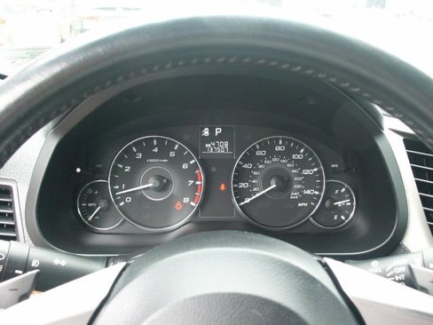 Used 2011 Subaru Outback 2.5i Limited w/ PWR Moonroof Pkg image 10