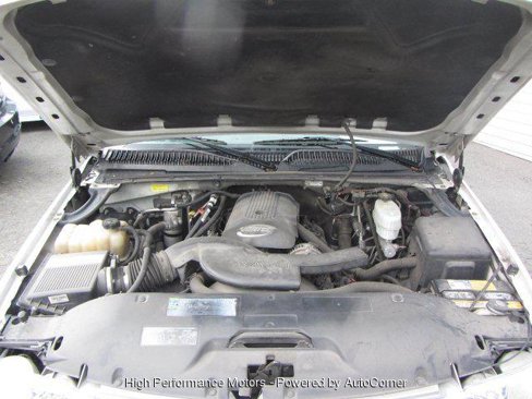 Used 2005 Chevrolet Suburban 2500 w/ Skid Plate Package, Off-Road image 23