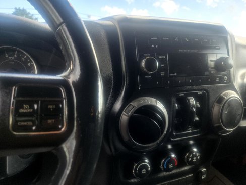 Used 2013 Jeep Wrangler Unlimited Sport image 76